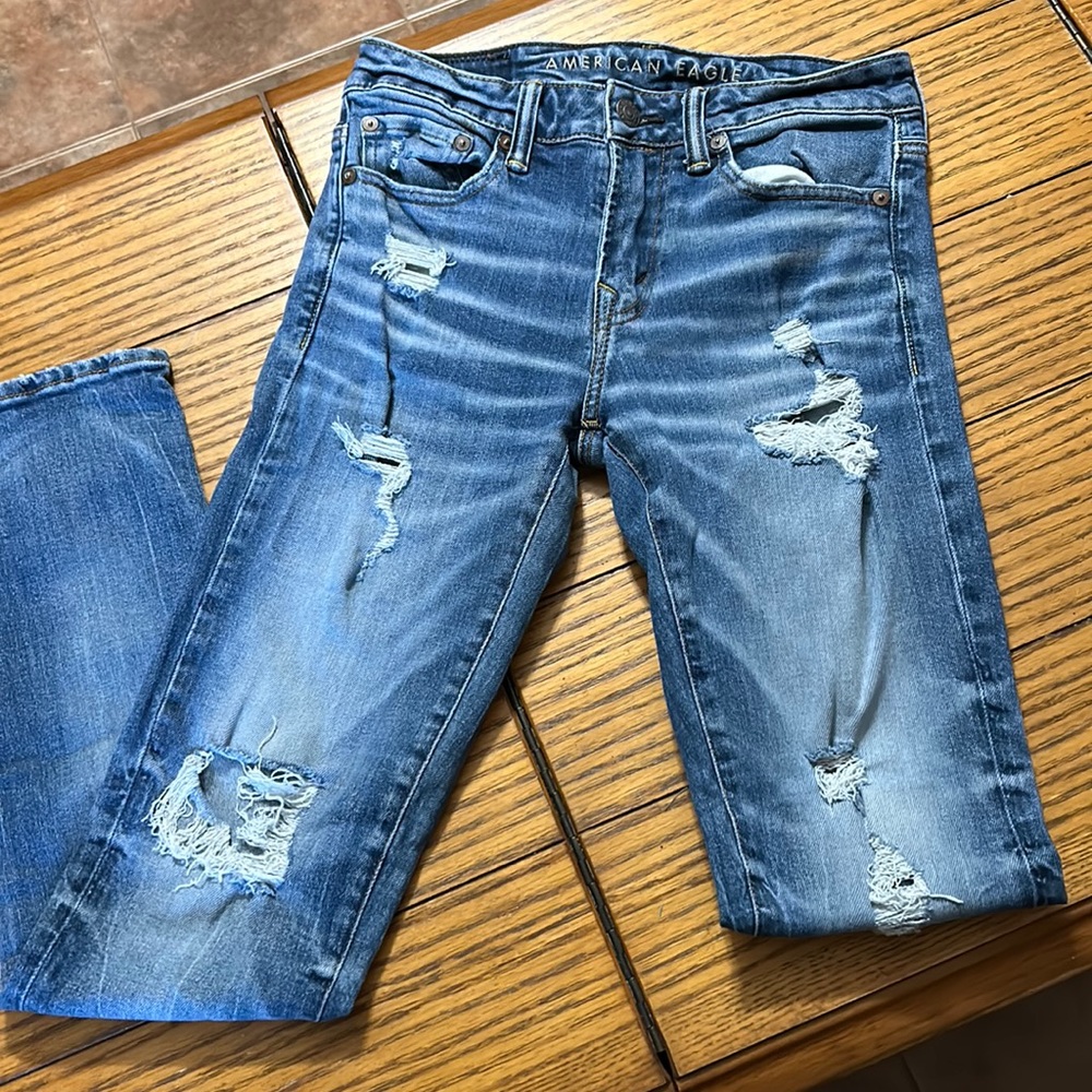 Men’s American Eagle destructed skinny jeans